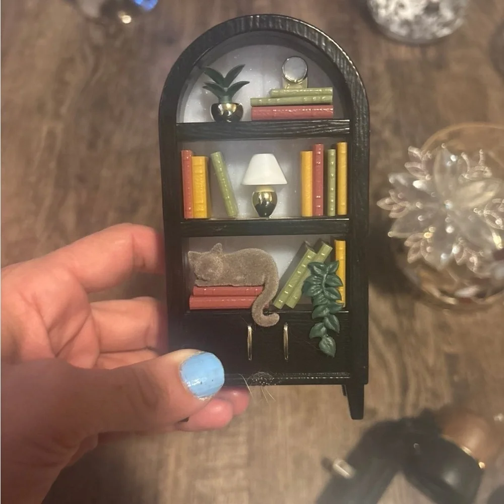 Elegant Black Metal Candle Holders